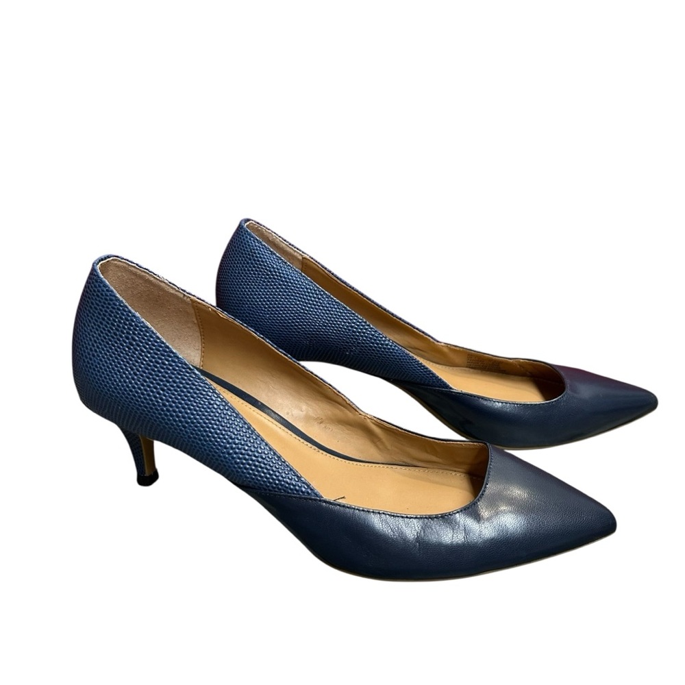 Blue Textured Kitten Heel Pump Shoe  Size 7 1/2